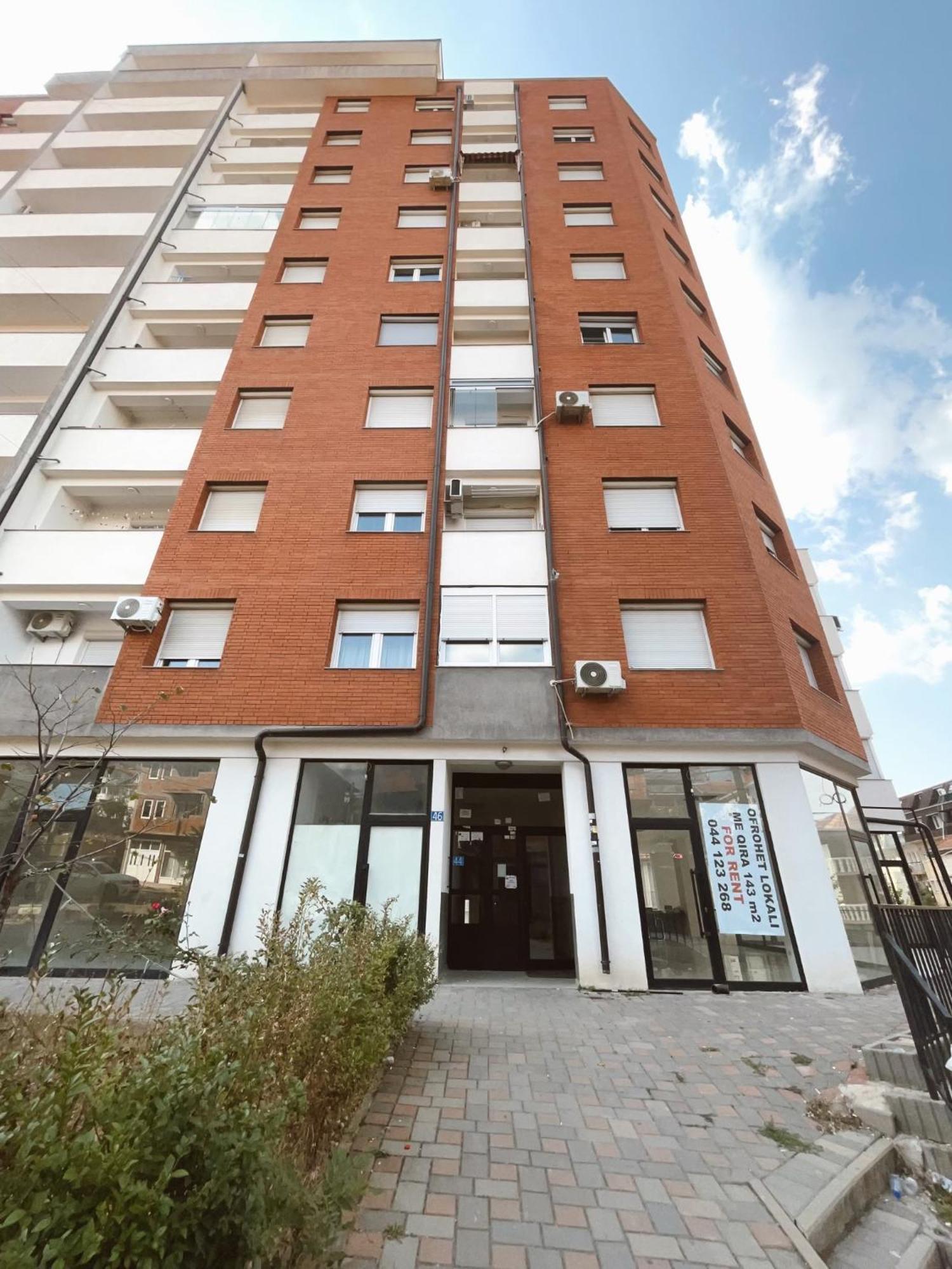 Apartment Troi Pristina Esterno foto