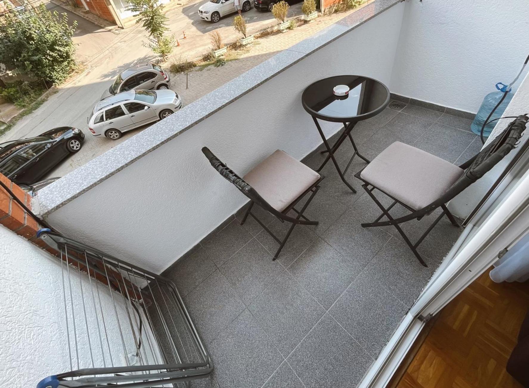Apartment Troi Pristina Esterno foto