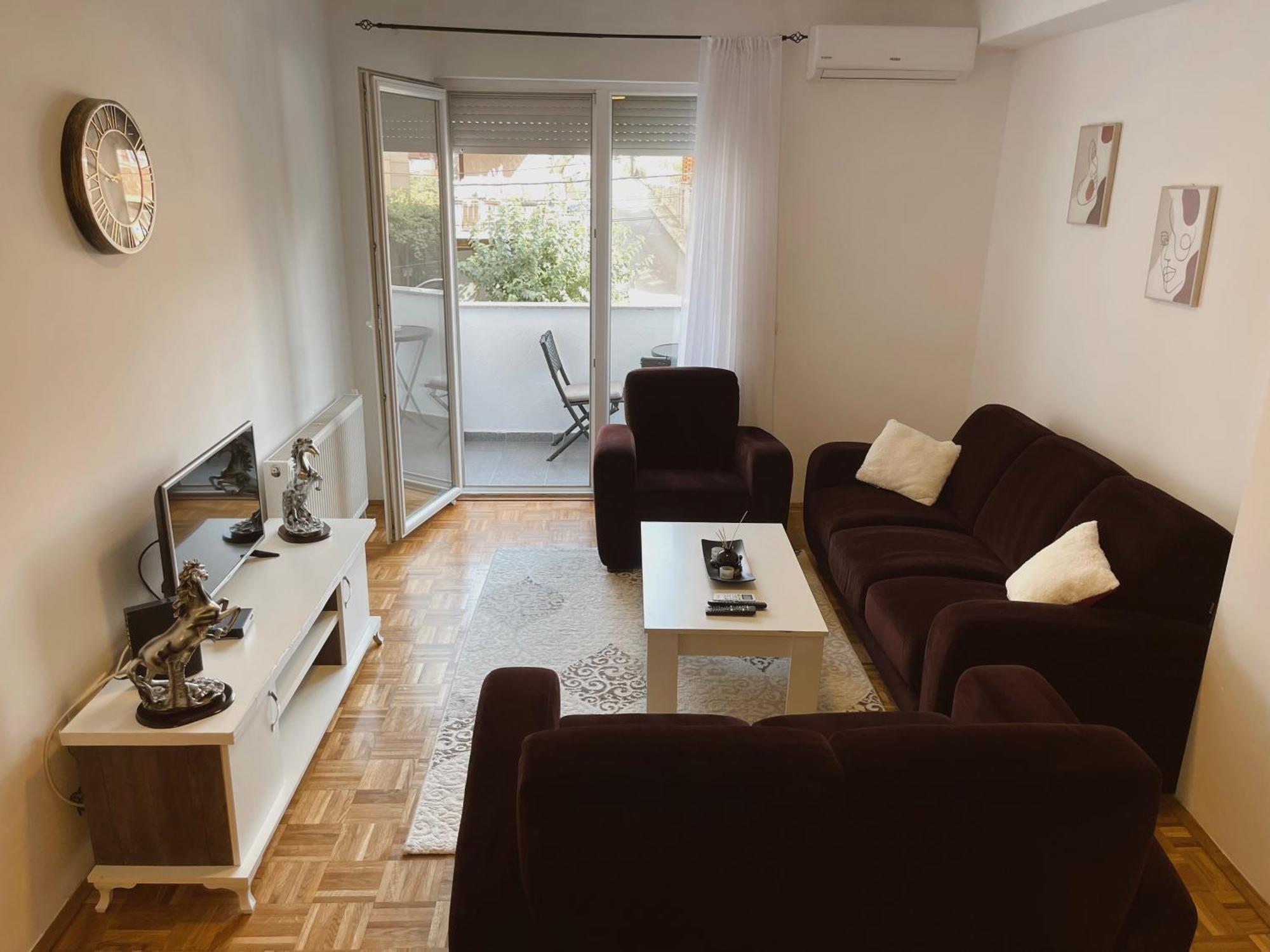 Apartment Troi Pristina Esterno foto